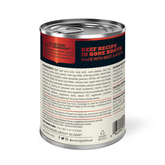 ACANA Premium Chunks Beef Recipe con trozos de res jugosos en caldo.