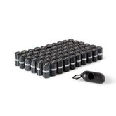 Bolsas de Amazon Basics en dispensador, fáciles de usar durante paseos.