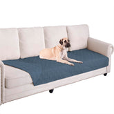 Ameritex funda impermeable sobre sofá con mascota, protege derrames.