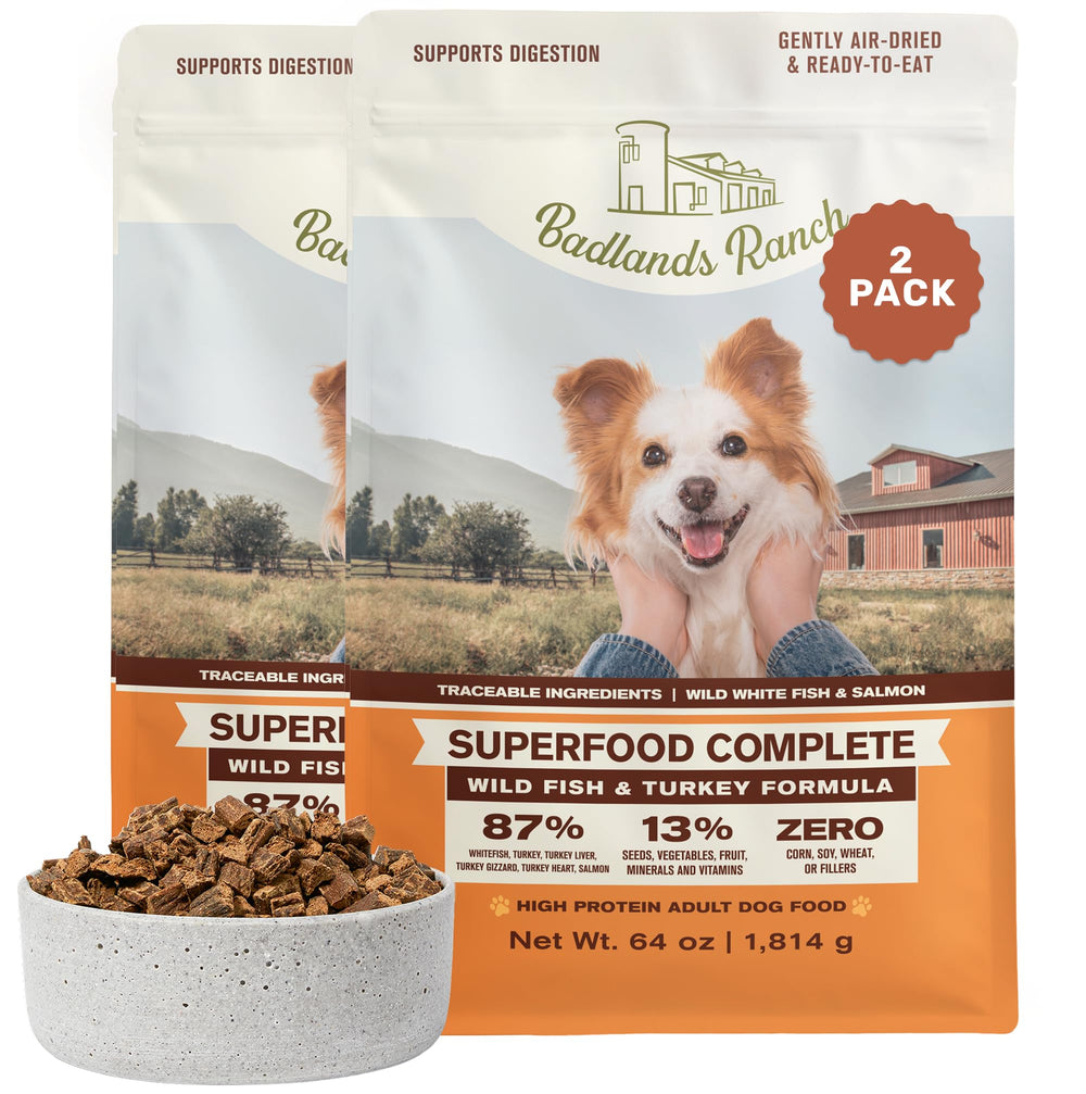 BADLANDS RANCH Superfood Complete en tazón para perros activos, nutrición equilibrada.