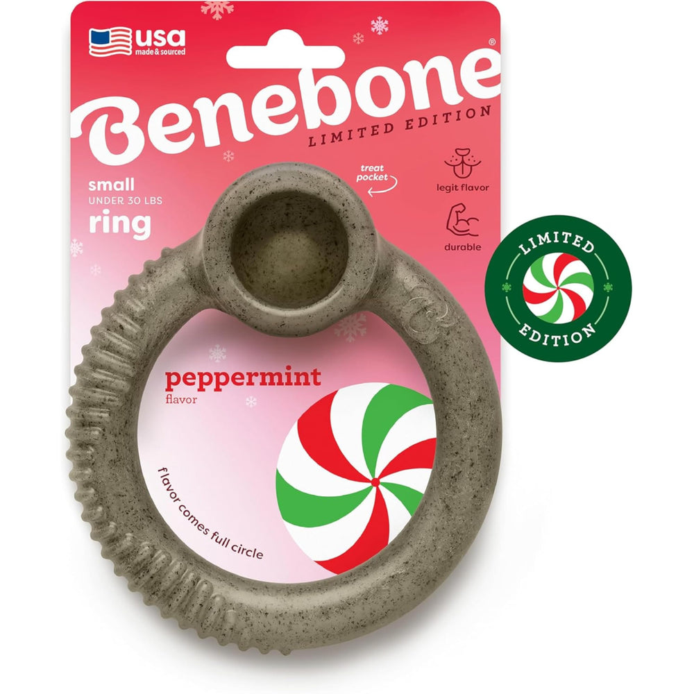 Benebone Peppermint Ring edición navideña, frente, aroma de menta para juego festivo y mordida duradera.
