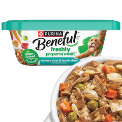 Beneful estofado de cordero con arroz y verduras en tarrina, comida diaria.