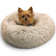 Best Friends Sheri cama donut peluda para mascotas pequeñas, favorece descanso cómodo.