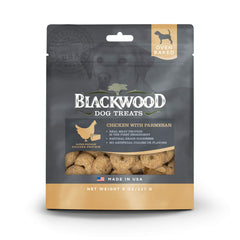 Empaque de Blackwood con galletas horneadas para perros, ideal para salir.