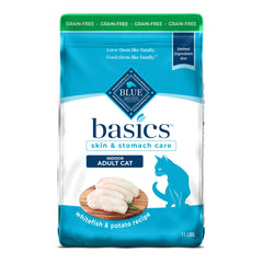 Blue Buffalo Basics: pescado como primer ingrediente para gatos adultos.