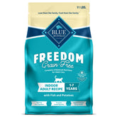 Blue Buffalo Freedom sin granos para gatos adultos de interior con pescado blanco, bolsa de 11-lb