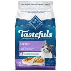 Blue Buffalo Tastefuls gatitos con DHA para desarrollo cognitivo.