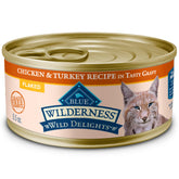 Blue Buffalo Wilderness Delights: lata de pollo y pavo en salsa sabrosa para gatos activos.