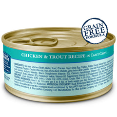 Blue Buffalo Wilderness Delights, textura picada en salsa, ideal para gatos activos.