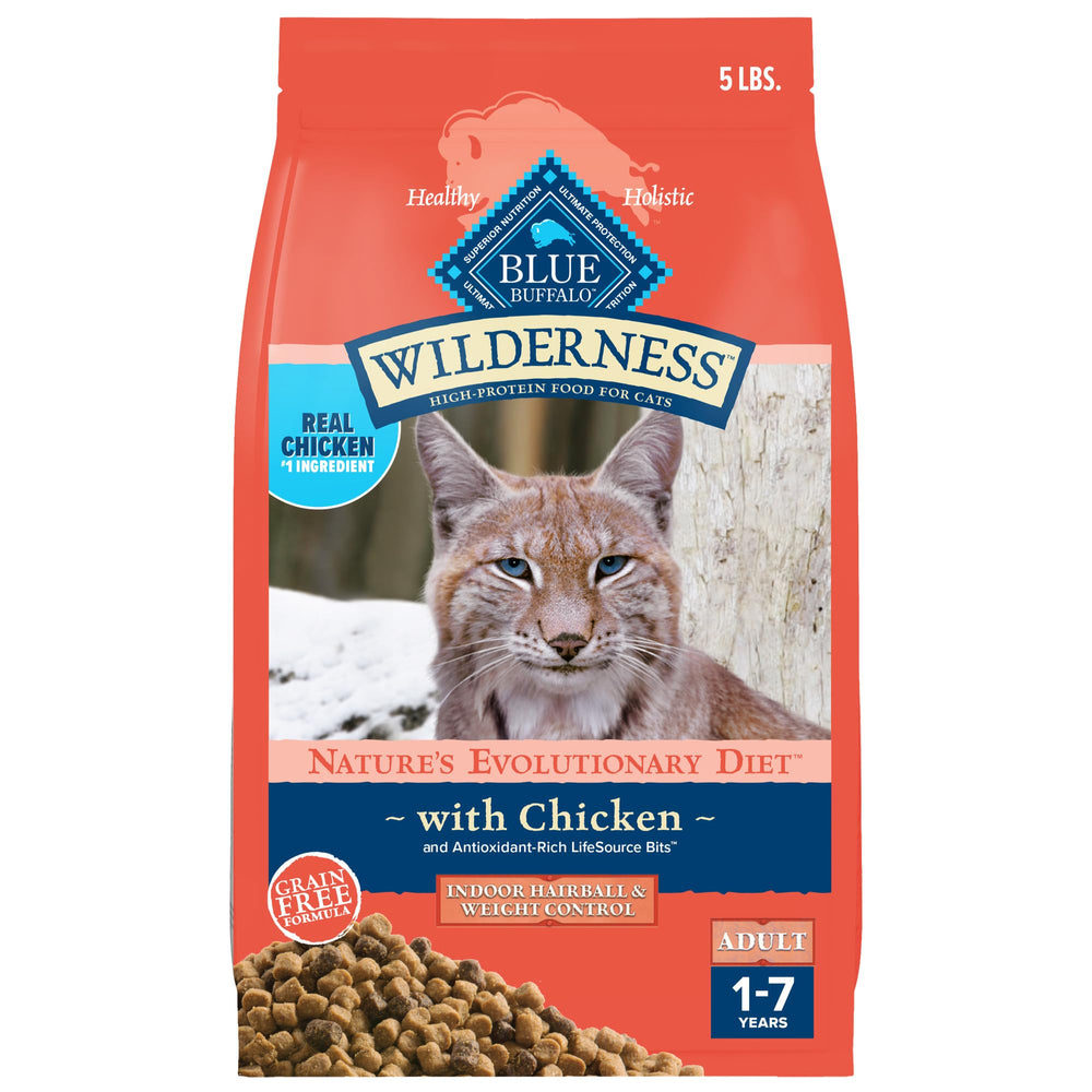 Blue Buffalo Wilderness con pollo real como ingrediente principal para gatos adultos.