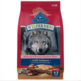 Blue Buffalo Wilderness con salmón real como ingrediente principal para una dieta natural.