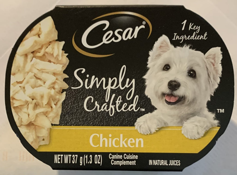 CESAR aderezo de pollo en tarrina, complemento sabroso para la comida diaria.