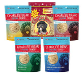 Charlee Bear Original Crunch frente al empaque, premio sabroso para entrenamiento diario.