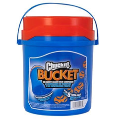 Chuckit! Ultra Ball con textura ergonómica para agarre seguro.