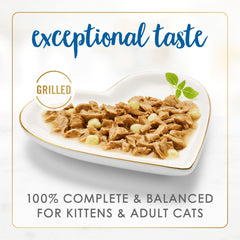 Fancy Feast Delights queso cheddar en salsa, aroma tentador para gatos.