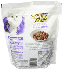 Croquetas crujientes Fancy Feast Gourmet, textura atractiva para la comida diaria de tu gato.