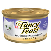 Fancy Feast mariscos a la parrilla en salsa: porciones tiernas para una experiencia sabrosa en la lata.