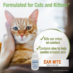 Aplicación de gotas en oreja de gato con Four Paws Healthy Promise
