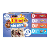 Friskies carne deshebrada en salsa, textura atractiva para la comida diaria.