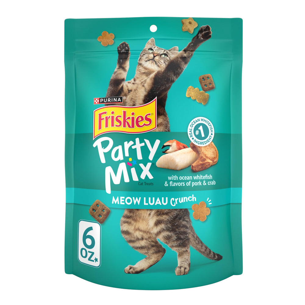 Friskies Party Mix Meow Luau Crunch, bocaditos tamaño ideal para mordidas seguras en gatos adultos.
