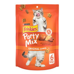 Friskies Party Mix Original Crunch en paquete de 6 oz listo para servir.