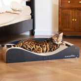 Sillón FUKUMARU para gatos, largo y cómodo para estirarse y rascar.