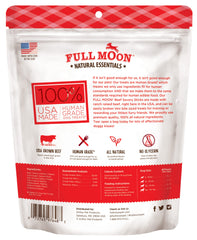 Full Moon battonnets boeuf essentiels détail texture: goût riche et fermeté appréciée par les chiens.