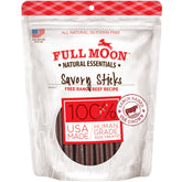 Full Moon battonnets boeuf essentiels emballage: friandise naturelle prête à partager avec votre chien.