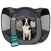 FurHaven Playpen con malla 360 para visibilidad y aire fresco.
