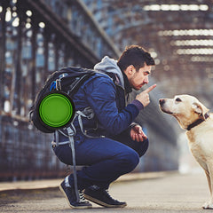 Guardians bol colapsable verde-plegado para almacenamiento práctico.