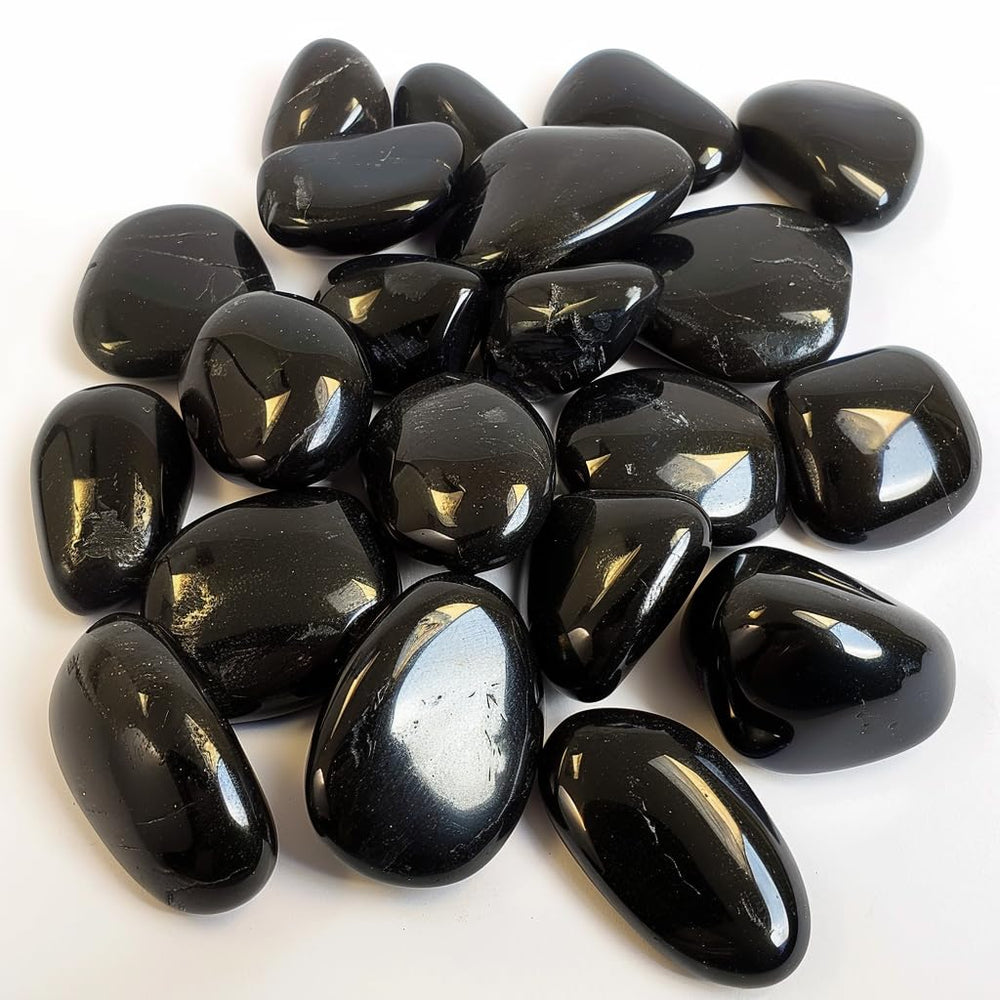 Piedras negras HappyFiller pulidas para terrarios y acuarios decorativos.
