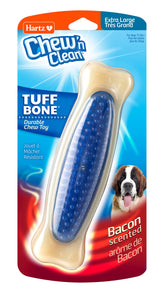 Hartz Tuff Bone Extra Grande, detalle de masticación con aroma a tocino para perros.