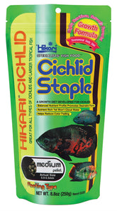 Empaque de Hikari Cichlid Staple Pellets flotantes para alimentación diaria.