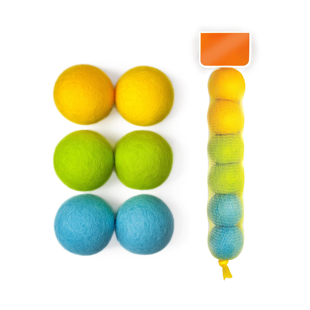 Hi Purr bola de fieltro amarilla para juego interior, estimulante y segura.