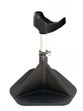 Hoof-It soporte de herradura, vista frontal, estable para manejo seguro del casco.