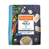Instinct: bolsa de pollock 3 oz con trozos de pescado de alta calidad para perros.