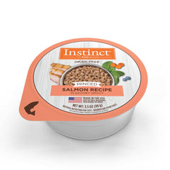 Envases Instinct de 12 unidades de comida húmeda para gatos.