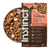 Instinct PeakBoost con salmón real como primer ingrediente para sabor y energía.