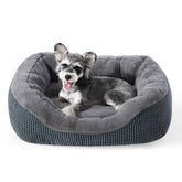 Cama INVENHO para perros pequeños, superficie suave que favorece el descanso.