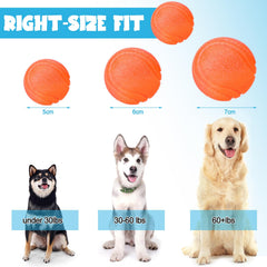 Bola Jenaai indestructible naranja para perros; fomenta ejercicio y limpieza dental suave.