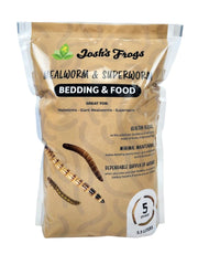 Josh's Frogs: cama de trigo para gusanos, facilita la cría.