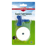 Kaytee Salt Savor en conejo mordisqueando, snack mineral sabroso para roedores activos.