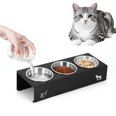 Los cuencos elevados LYCC para gatos muestran inclinación de 15° para una alimentación más cómoda.