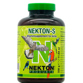 Nekton Multivitamínico para Aves: botella mostrada para nutrición diaria