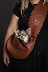 NOAH & PAW sling correa ajustable para mayor comodidad durante caminatas