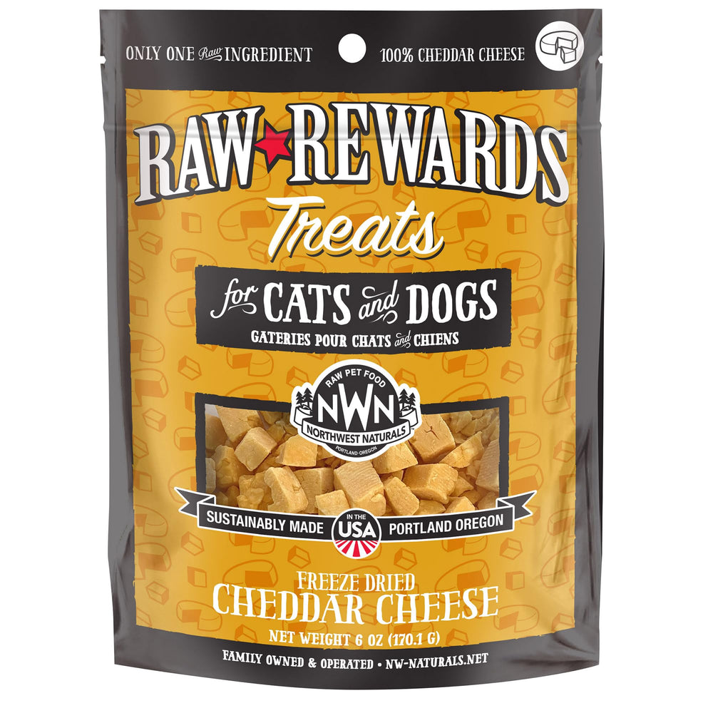 Northwest Naturals Queso cheddar liofilizado, vista frontal del empaque, sabor premium para mascotas.