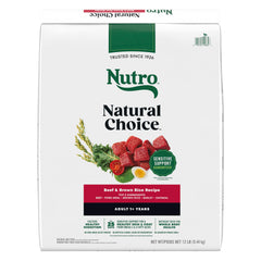 Nutro Natural Choice, envase visible con carne de res como ingrediente principal.