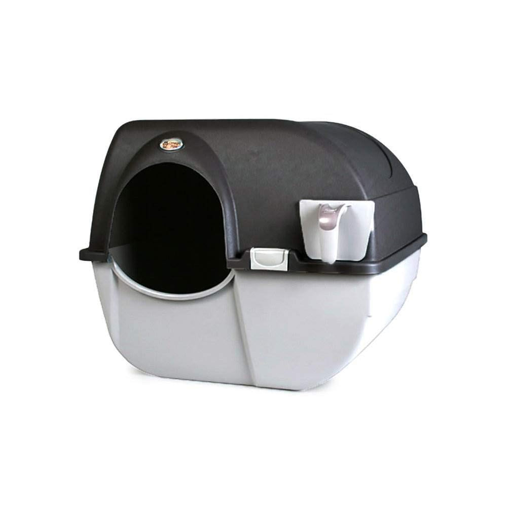 Omega Paw Elite Roll ’N Clean, vista exterior con acabado cromado para gatos pequeños.