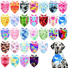 Bandana Pai Sence Tie-Dye en perro, ideal para fiestas y retratos.