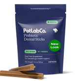 Les bâtonnets PetLab Co ciblent la plaque et le tartre pour une bouche plus saine.